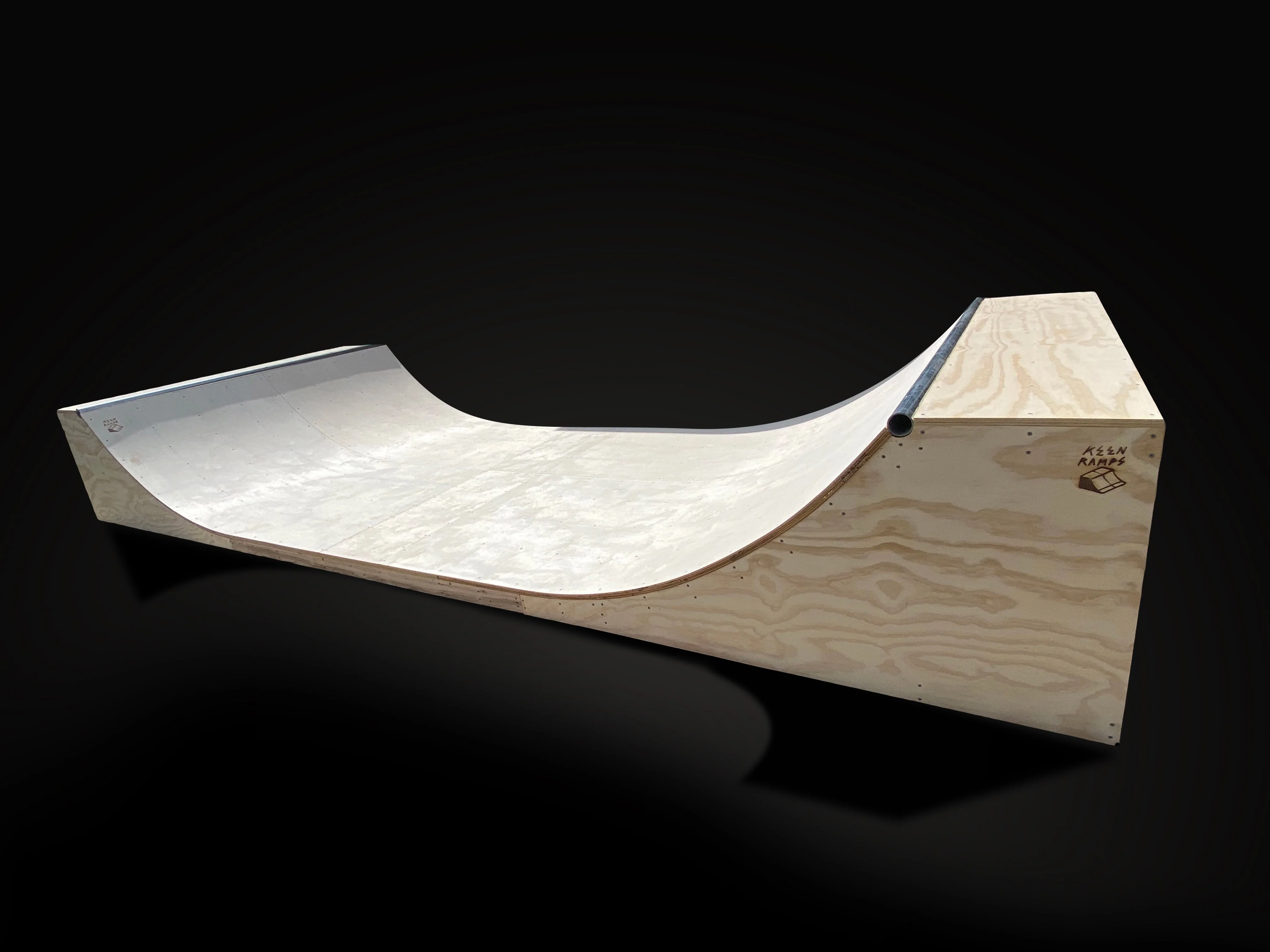 Keen Ramps 2.5' X 8' Mini Half Pipe - Image 4
