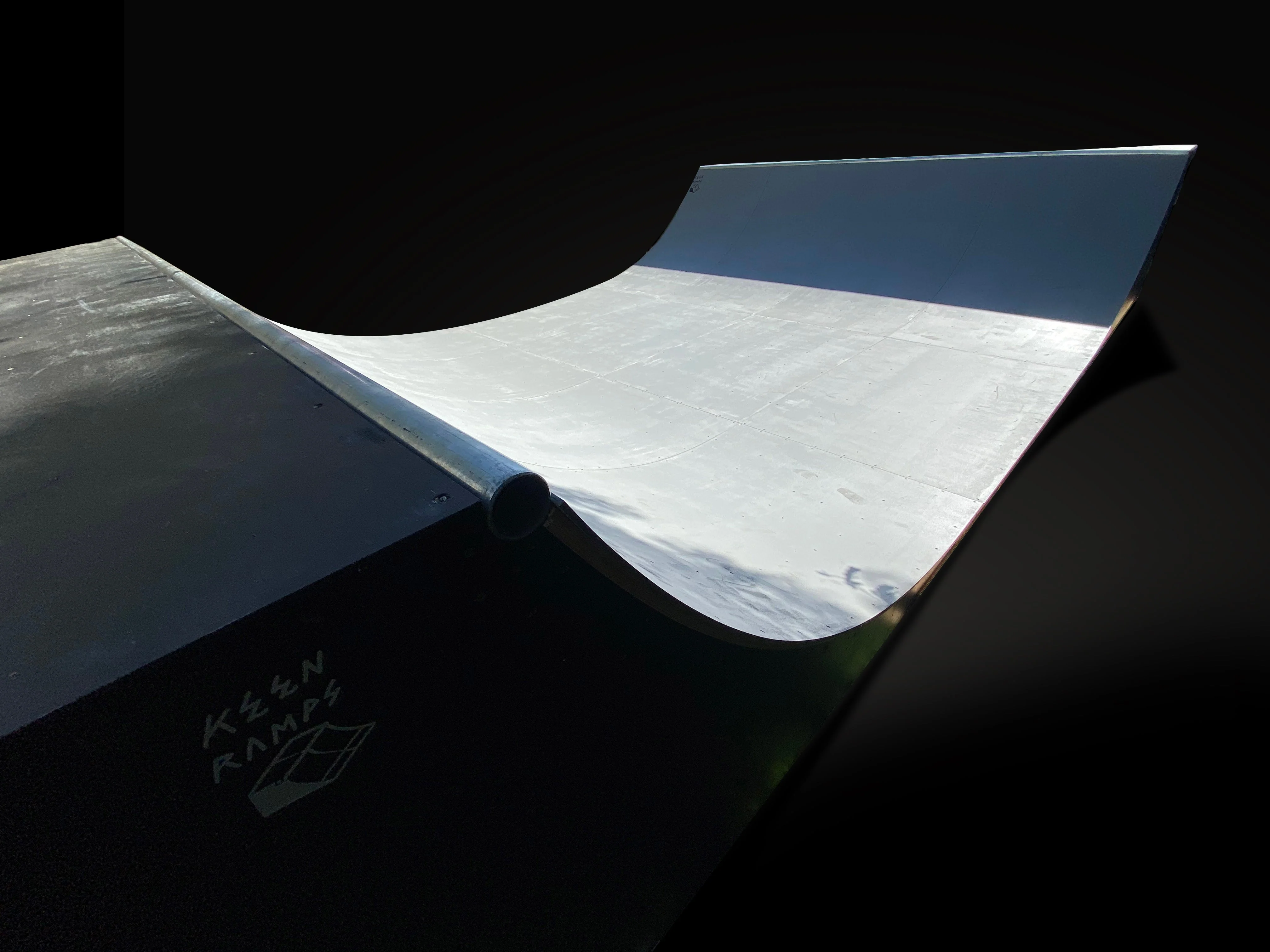 Keen Ramps 4' x 16' Mini Half Pipe - Image 5
